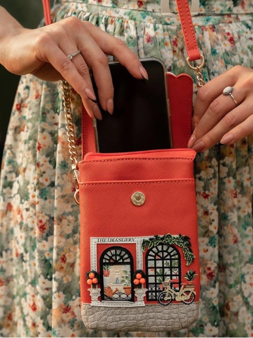 Vendula London The Orangery Womens Orange Crossbody Bag -limited edition - Picture 2 of 4